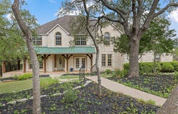 152 Hucks Hideaway, Dripping Springs, TX 78620