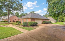 310 Fox Hollow, Canton, MS 39046