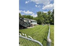 1204 N 6th St, Clear Lake, IA 50428