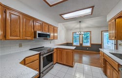 19 Lockerbie  DR, Bella Vista, AR 72715