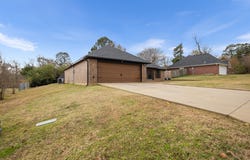 202 Spring Valley, Queen City, TX 75572