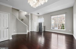 868 STONEFIELD SQUARE NE, LEESBURG, VA 20176