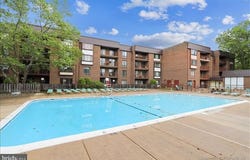 126 ROBERTS LN #101, ALEXANDRIA, VA 22314