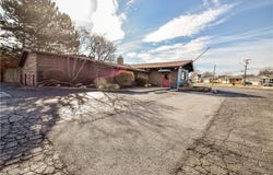 28810 Lake Shore Boulevard, Willowick, OH 44095