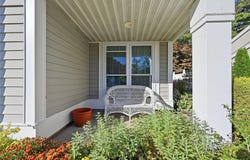 9 Amagansett Court, Ridge, NY 11961