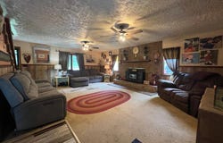 88 Adkins Lane, Pikeville, KY 41501