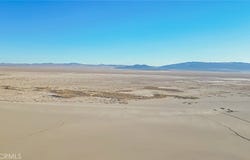 10000 Alberta Avenue, Hinkley, CA 92347