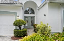 1401 SE Glencoe Court, Port Saint Lucie, FL 34952