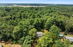 13 Thatcher St, Carver, MA 02330