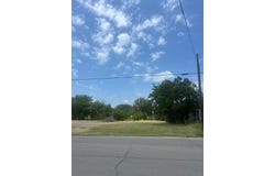 1402 SE 6th Avenue, Mineral Wells, TX 76067