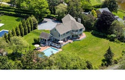 5 Woodcock Lane, Remsenburg-Speonk, NY 11960