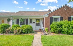 203 Cherry St., Galax, VA 24333