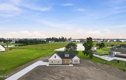 446 Pointe Vista Drive, Elizabeth City, NC 27909