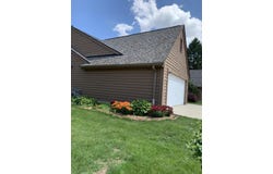 3817 S Oakbrook Dr, Greenfield, WI 53228