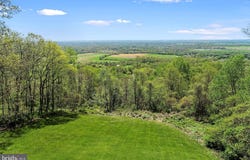 2530 SKY TOP TRAIL, DOVER, PA 17315