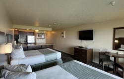 88416 1ST AVE, Florence, OR 97439