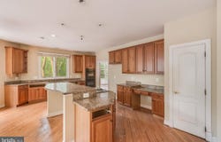 12111 WALNUT BRANCH RD, RESTON, VA 20194