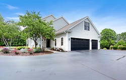 1711 White Pines Trl, Richfield, WI 53076