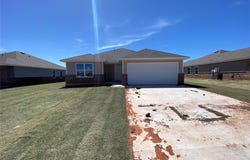 929 S Buffalo Lane, Mustang, OK 73064