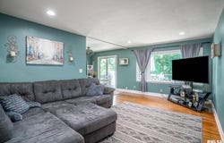 113 31ST Avenue, Moline, IL 61265