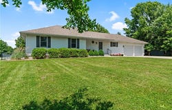 906 Plattsburg Street, Lathrop, MO 64465