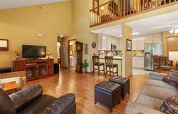 4731 S Hunter Ln, New Berlin, WI 53151