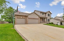 1830 Whitetail Run Place NE, Owatonna, MN 55060