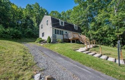 30-32 Rolling Acres Rd, Lunenburg, MA 01462