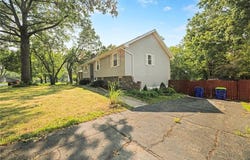 1000 SW Lakeview Boulevard, Lee's Summit, MO 64081