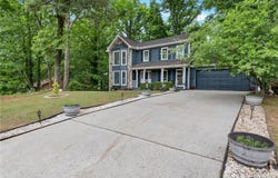 1705 Rambling Woods Drive, Lawrenceville, GA 30043
