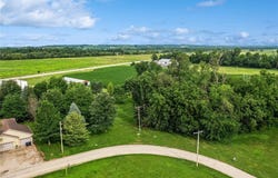 Belle Plaine lot: 4-6, Belle Plaine, IA 52208