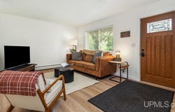 900 E H, Iron Mountain, MI 49801