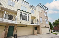 2575 N Farwell Ave, Milwaukee, WI 53211