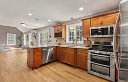221 Oak Hill Road, Barrington, NH 03825