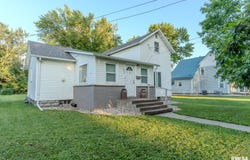511 LOCUST Street, Prophetstown, IL 61277