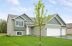 37570 Greenwich Court, North Branch, MN 55056