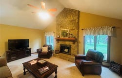 4141 Windmere Drive, Hannibal, MO 63401