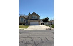 1579 W 2050 N, Clinton, UT 84015