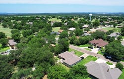 185 Broadmoor Street, Meadowlakes, TX 78654