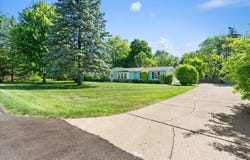 2460 Clairmont Drive, Owosso, MI 48867