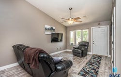 635 Hunter Dr, Harrisburg, SD 57032