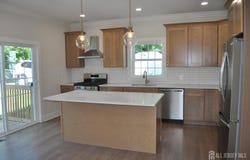 95 S FULTON Street, Woodbridge Proper, NJ 07095