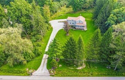 12285 Auburn Road, Chardon, OH 44024