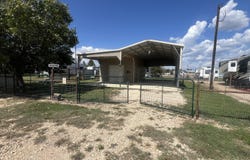 545 Siesta, Bandera, TX 78003