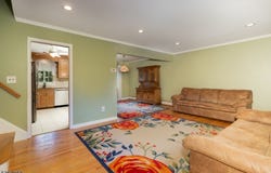 27 Dixon Pl, Wayne Twp., NJ 07470-3609
