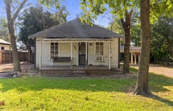 605 S Main, West, TX 76691