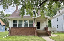 566 4th St SW, Huron, SD 57350