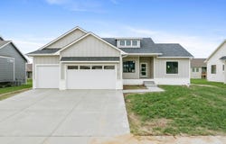 5013 N Emerald, Maize, KS 67101