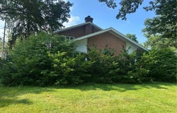 227 E College Street, Oberlin, OH 44074