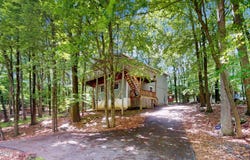 152 Fairview Drive, Dingmans Ferry, PA 18328